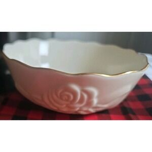 Lenox Small Embossed Rose Bowl / Scalloped with Gold Trim